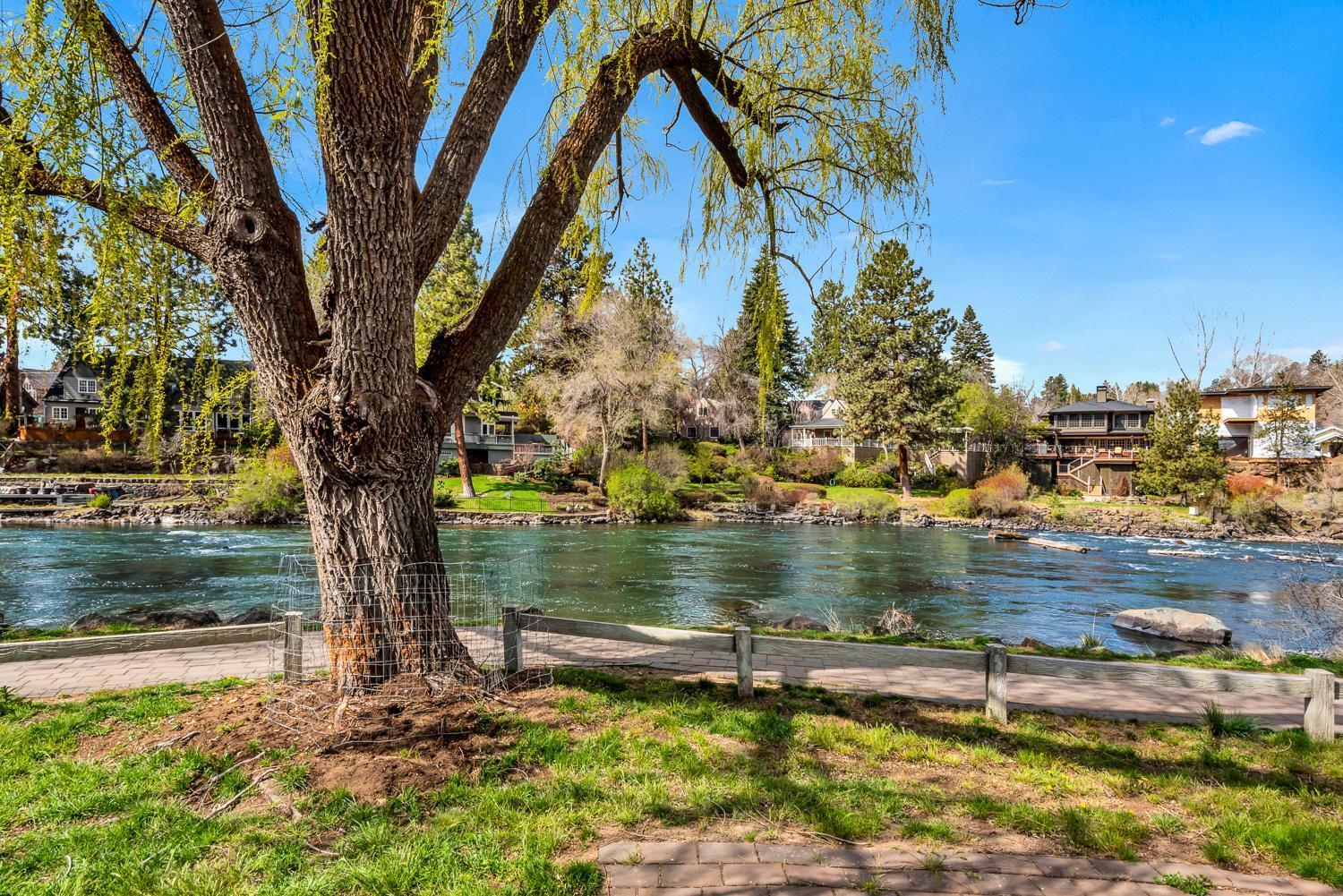 Bend Riverside Condos Near Downtown Bend Rum bild